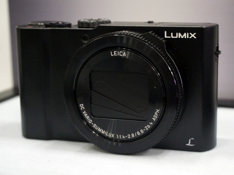 パナソニック、4K対応/F1.4レンズ搭載高級コンデジ「LUMIX LX9
