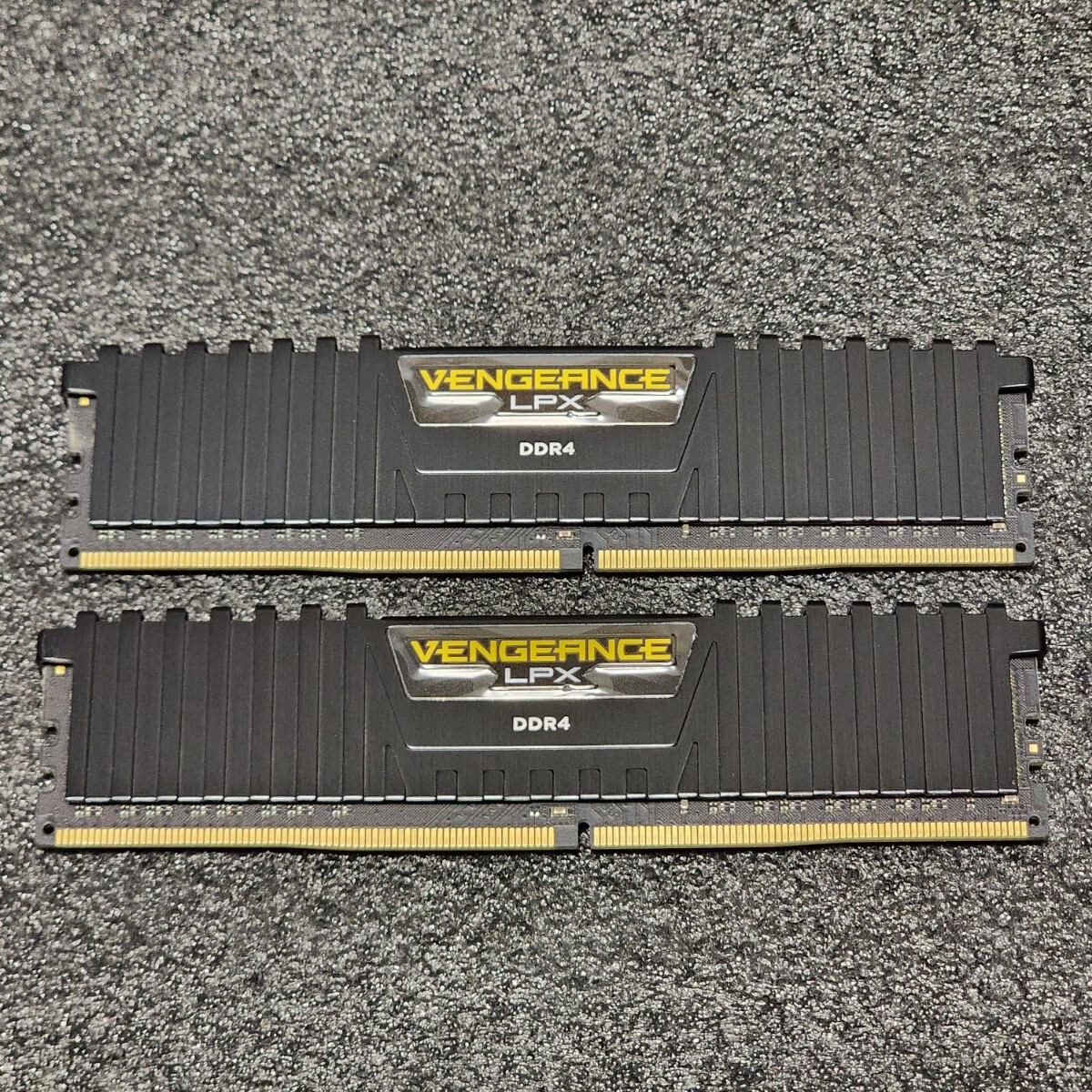 CORSAIR VENGEANCE LPX DDR4-2666MHz 16GB (8GB×2枚キット