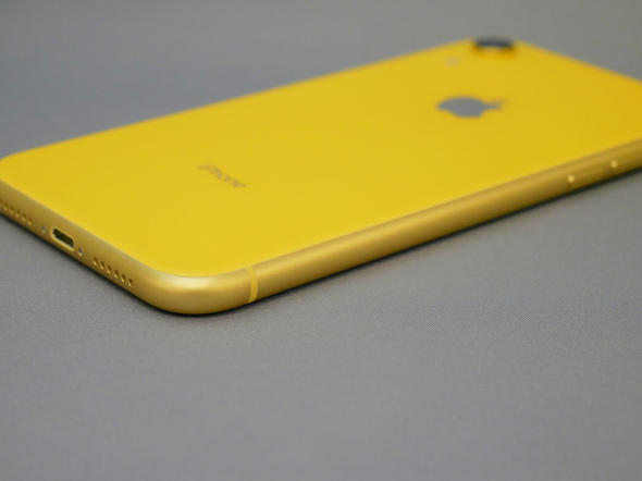 こんなiPhone見たことない？ 写真で見る「iPhone XR」のイエロー