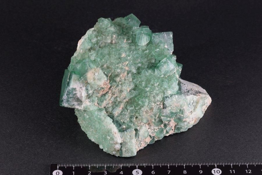 エメラルドグリーンフローライト 原石506g｜天然石 通販キラリ石