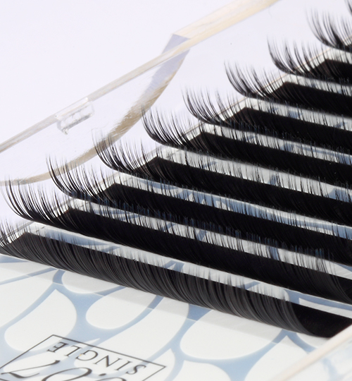 プラチナセーブル®｜まつ毛エクステ商材のMiss eye d'or | HISTORIC