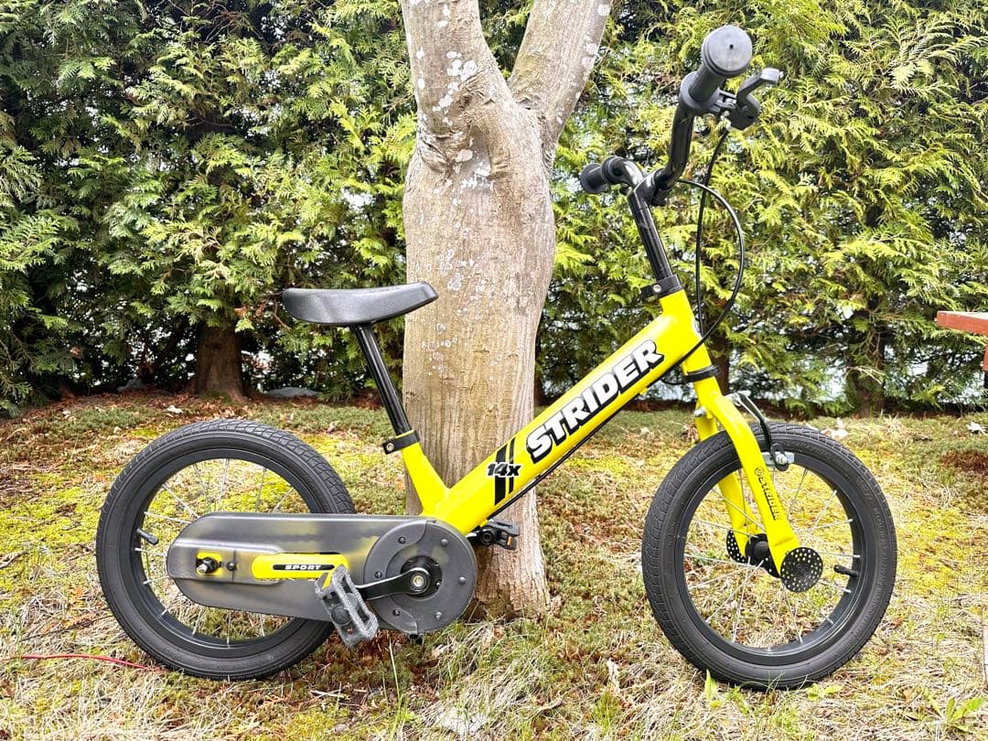 ストライダー STRIDER 14x ライムイエロー キックスタンド付 送料込