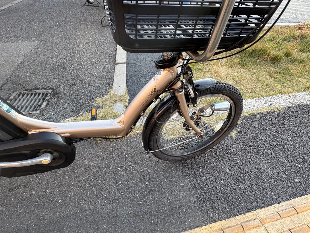 中古20インチブリヂストン電動アシスト自転車 8.9Ah 大阪 - メルカリ