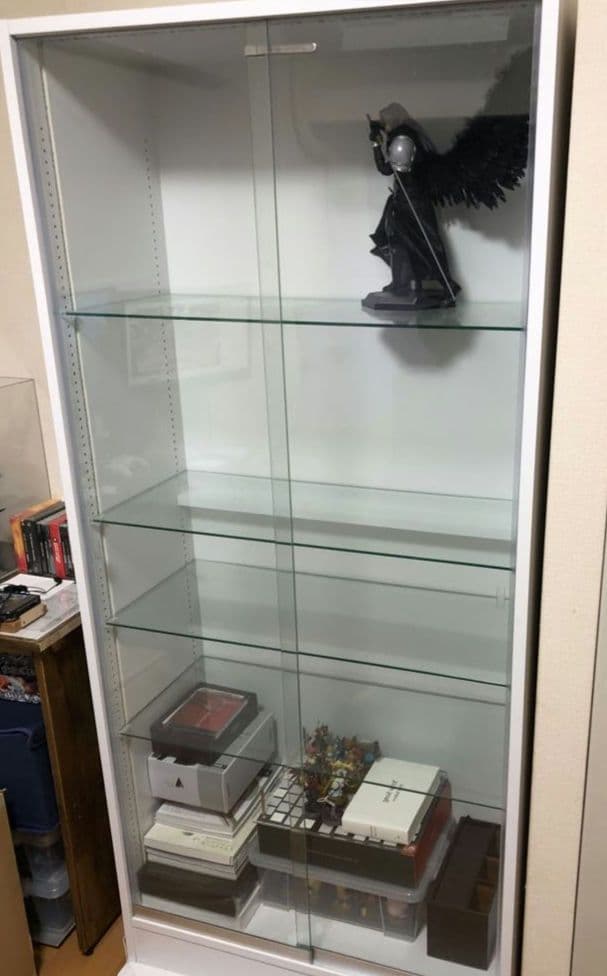 JAJAN フィギュアラック 引き戸タイプ 83×39×182 ホワイト 楽天市場】ホワイトLEDセット JAJAN フィギュアラック ザ サード