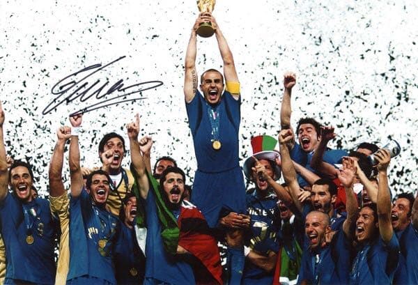 ワールドカップ優勝ファビオ・カンナバーロ  イタリア代表  直筆サイン入りフォト ファビオ・カンナヴァーロ直筆サイン入り写真□イタリアサッカー選手